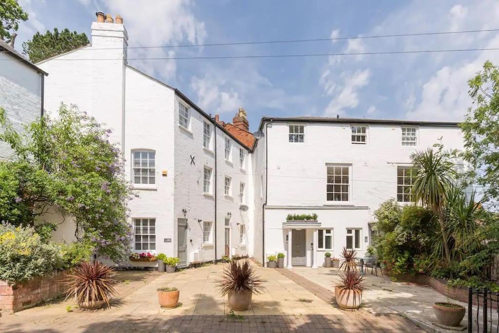 Fabulous Malvern Townhouse Great Malvern Exterior photo